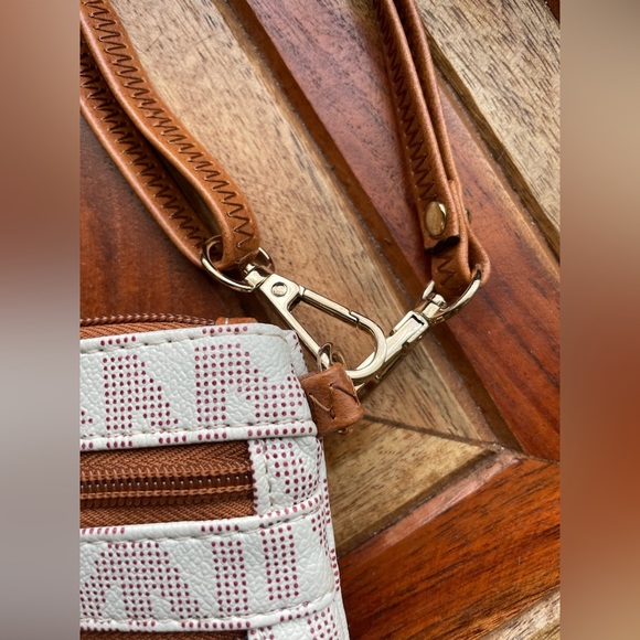 Purse - Picture 13 of 13